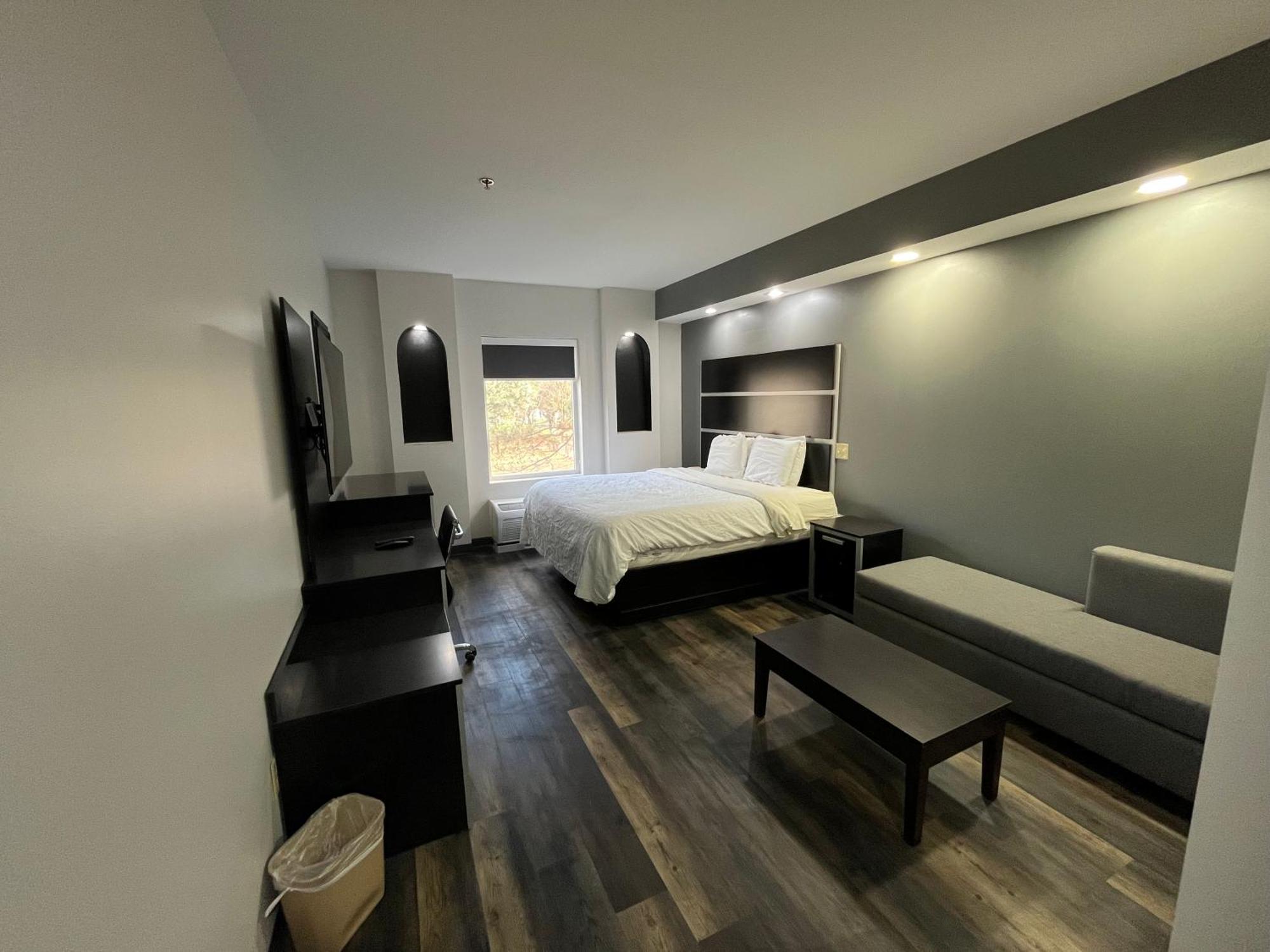 Sonesta Essential 서배너 외부 사진